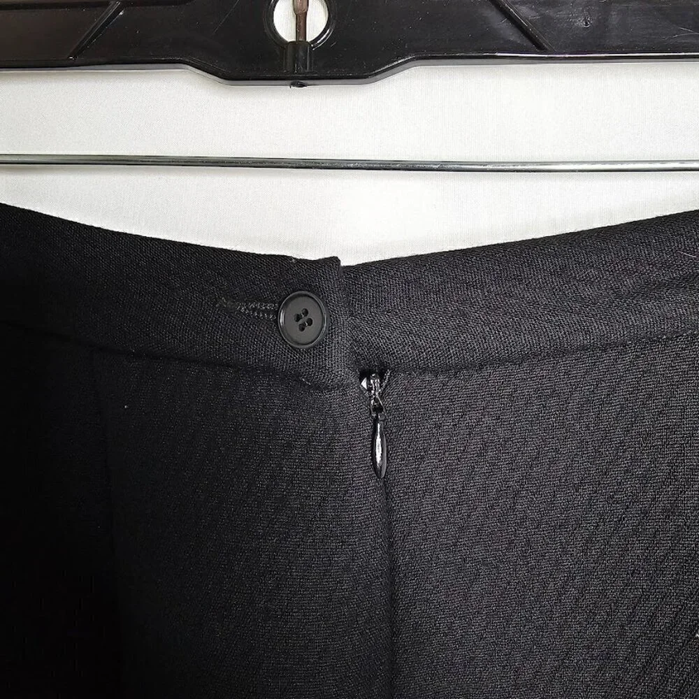 Vintage CALVIN KLEIN 100% Wool Skirt size 6 BLACK Preppy Twee Pencil Straight
